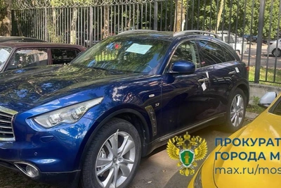 Пьяный водитель лишился Infiniti жены