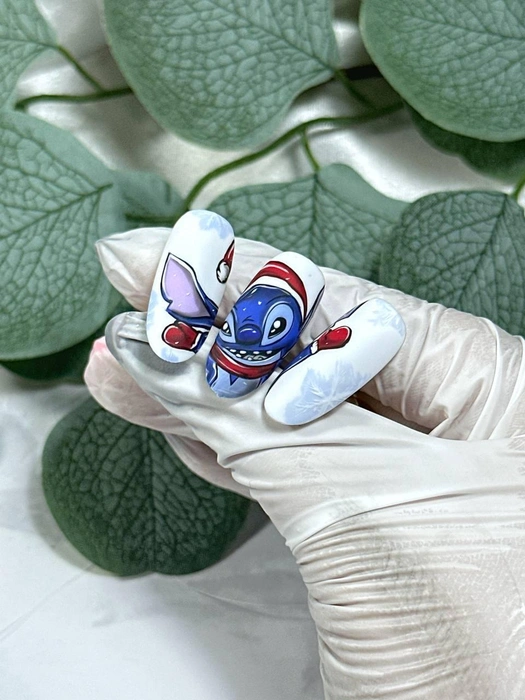 Источник: nastyakillur_nails / Instagram.com (экстремистская организация, деятельность запрещена на территории РФ)