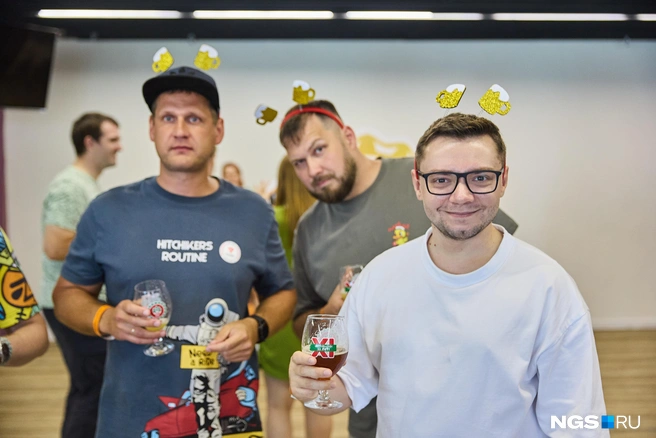 Ценители крафта пришли подготовленными | Источник: Александр Ощепков / NGS.RU