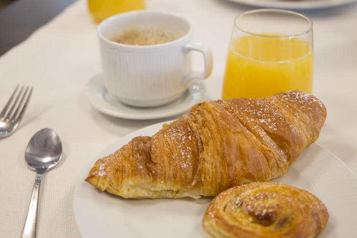 Почему завтрак в европейских отелях называют «континентальным»?