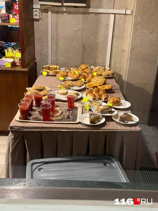 На выбор — выпечка, алкогольные и безалкогольные напитки | Источник: Руфина Калимуллина / 116.RU