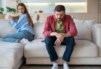 «Ненавижу мужа так же сильно, как и люблю. Так много обид! Как не потерять его?»