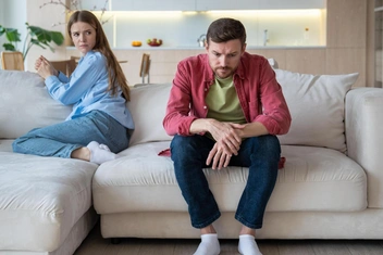 «Ненавижу мужа так же сильно, как и люблю. Так много обид! Как не потерять его?»