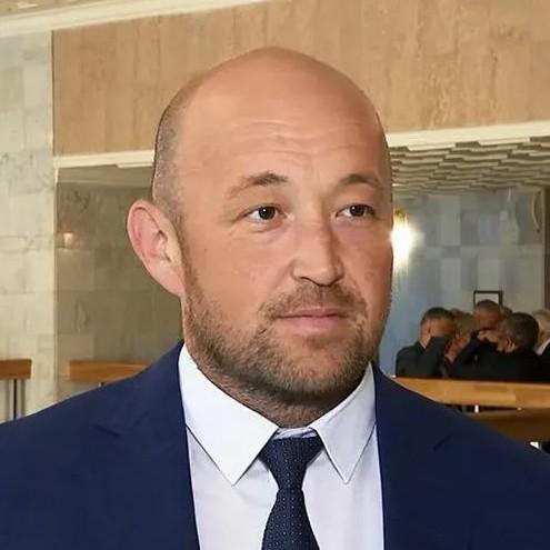 <p>Динар Курманов </p>