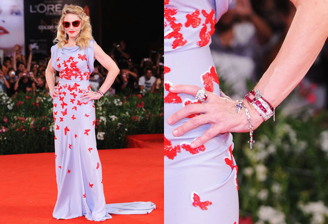 Мадонна на Венецианском кинофестивале в браслете с крестами от Cartier
