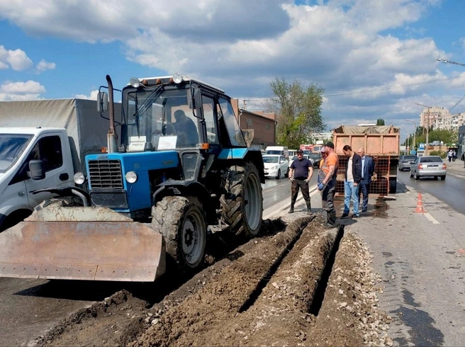 На месте уже работает аварийная бригада | Источник: Ростовводоканал / Telegram.org