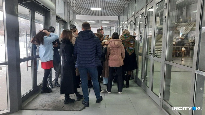 Очередь на вход перед концертом Кадышевой | Источник: Виктор Лучкин / «Ирсити» 
