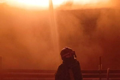 Ночью под Новосибирском сгорел двухэтажный дом