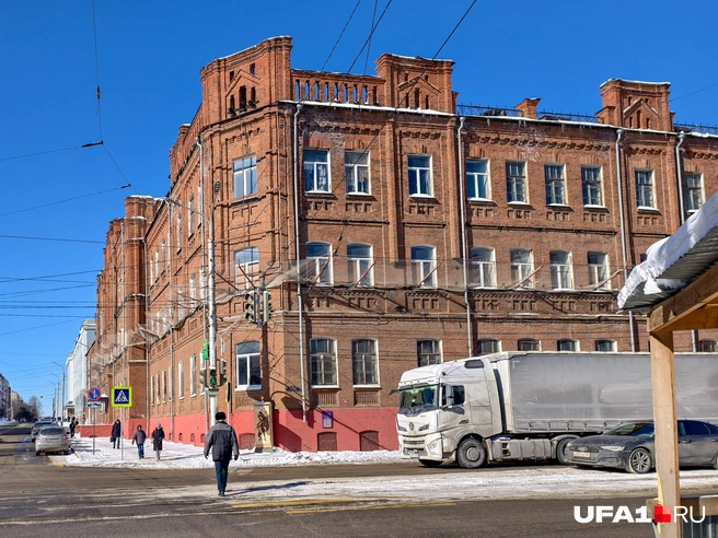 В здании Уфимского реального училища сейчас мало что происходит | Источник: Булат Салихов / UFA1.RU