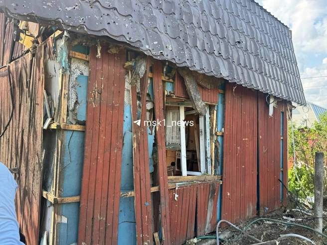 Один из поврежденных домов | Источник: Александра Какасьева / MSK1.RU