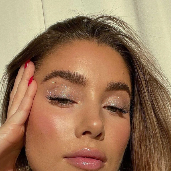 макияж на новый год 2026, новогодний макияж 2026, новогодний макияж, макияж на новый год, легкий макияж на новый год, какой макияж на новый год, новогодняя косметика | Источник: Pinterest