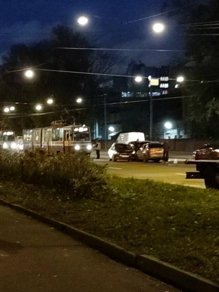 Авария на Маршала Говорова остановила трамваи. На путях столкнулись машины | Источник: ДТП и ЧП | Санкт-Петербург | Питер Онлайн | СПб