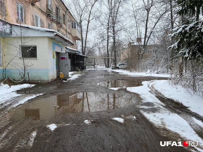 И это всего в полутора километрах от мэрии | Источник: Андрей Бирюков / UFA1.RU