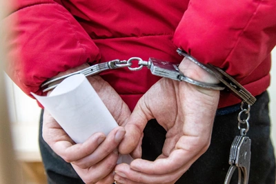 Полицейская в ЯНАО заставляла подчиненных делиться зарплатой