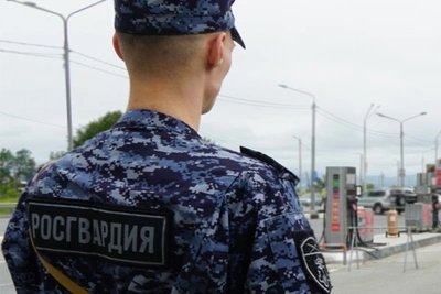 В Ногликах задержан рецидивист, устроивший драку с росгвардейцами
