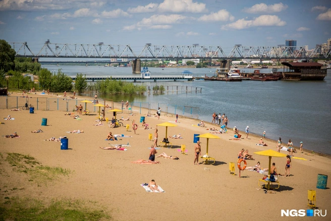 Для многих новосибирцев лето связано с отдыхом у воды, но не все места отдыха сохранились | Источник: Александр Ощепков / NGS.RU