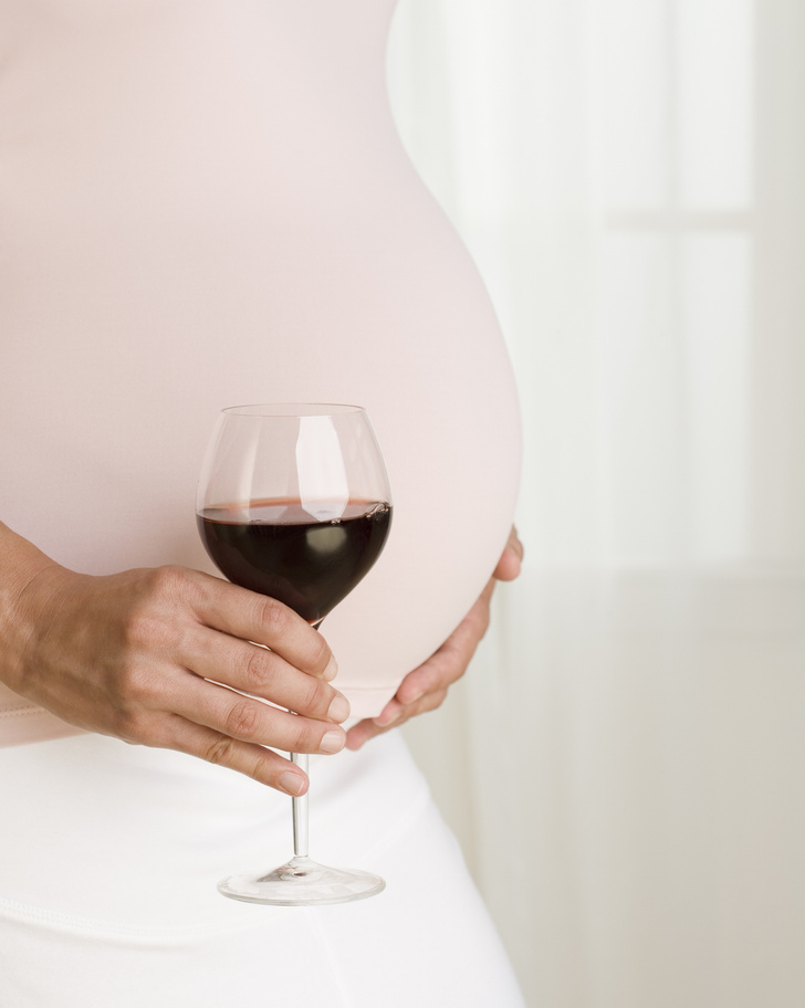 Можно ли пить вино во время беременности?