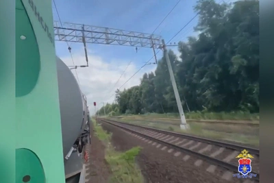 Две школьницы в Петербурге уличены в зацепинге
