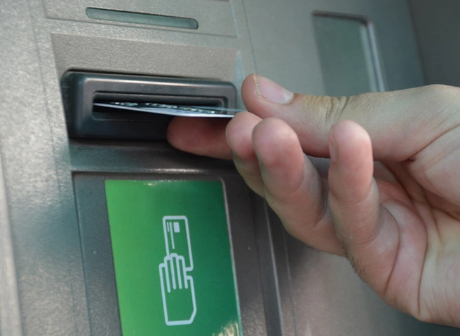 Житель Подмосковья перевел мошенникам 270 тысяч, находясь в командировке в Рязани | ya62.ru
