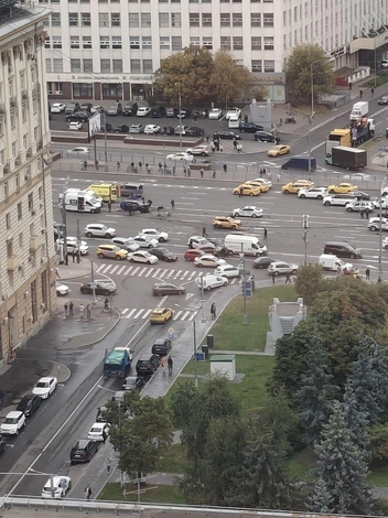 В районе места аварии образовалась пробка в сторону центра | Источник: Осторожно, Москва / T.me