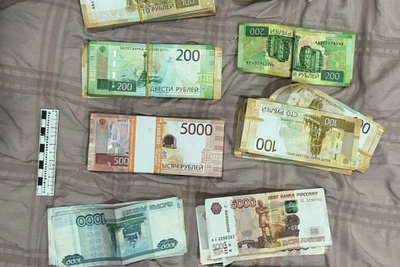 Сейф с деньгами похитила знакомая потерпевшей в Астрахани