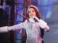 Орейро говорит на русском и целует Филипенко, а Асмус ревнует: трейлер новогодней комедии «Письмо Деду Морозу»