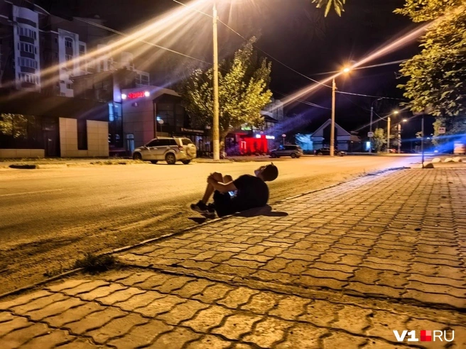 Пострадавший мужчина получил перелом ноги | Источник: читатели V1.RU