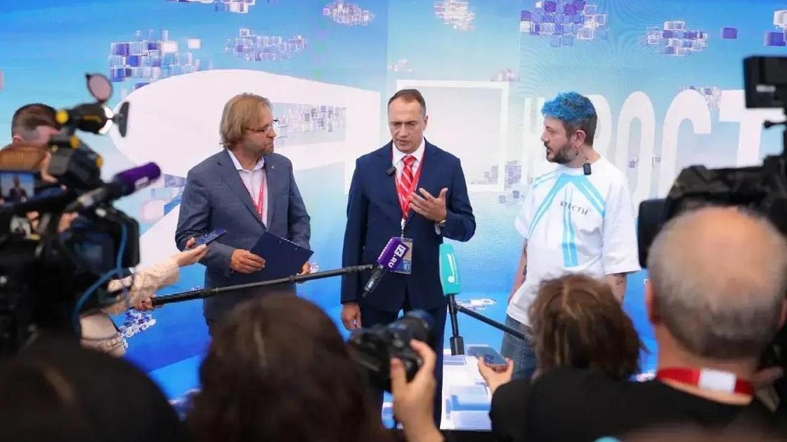 Шкулев Холдинг на ПМЭФ-2026: стенд, где каждый посетитель становится новостью