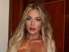 «Свинота!»: отец Яниса Тиммы осудил Анну Седокову за откровенное фото ягодиц на фоне баскетбольных мячей