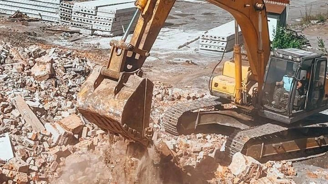 В Екатеринбурге начался снос старой промзоны | Источник: PRINZIP