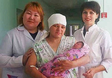 В Якутии женщина родила дочь в глухой тайге | ya62.ru