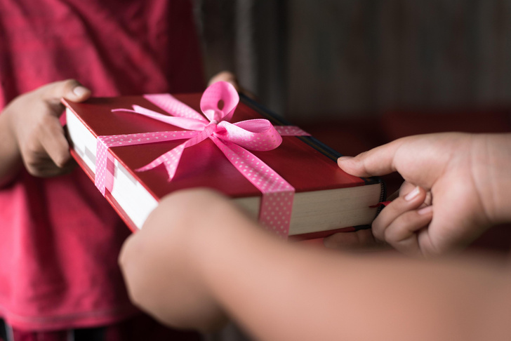 7 подарков, которые навлекут беду в дом и испортят жизнь — забудьте о них навсегда