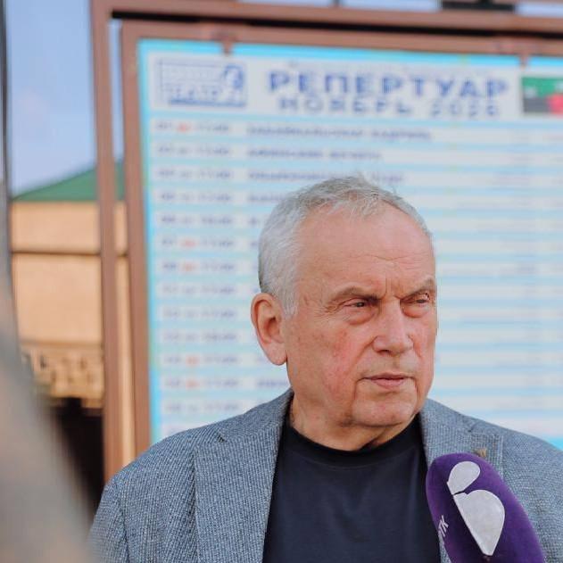 <p>Анатолий Романов </p>