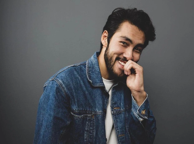 5 фактов о Беке из клипа «Ирины Кайратовны»