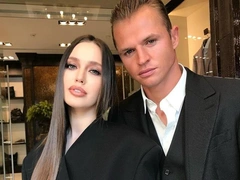 Беременная Костенко сама делает себе маникюр: «Муж денег не дает!»