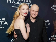 Борисов светился рядом с женой, Старшенбаум — под вспышками камер: премьера «Девятой планеты»