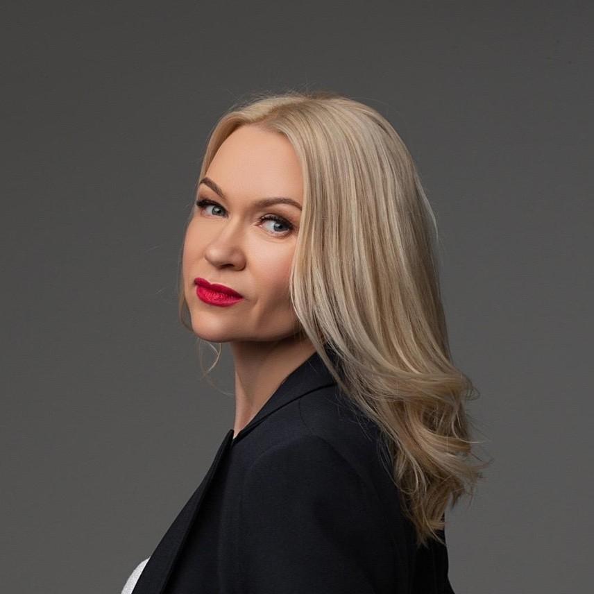<p>Оксана Уткина</p>