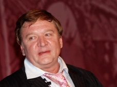 Роман Мадянов рассказал, почему ушел из Театра Маяковского после 20 лет работы