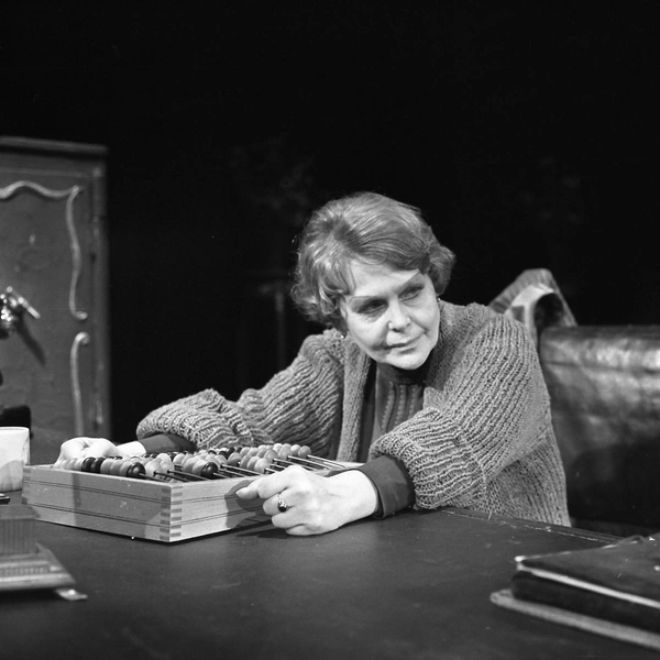 В спектакле «Васса Железнова», 1983 г | Источник: Александринский театр