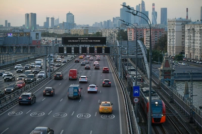 На юго-западе Москвы перекрыты три съезда: где пробки