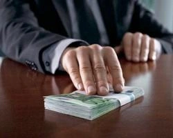 Передано в суд дело по обвинению экс-главы Уярского района в коррупции | ngs24.ru