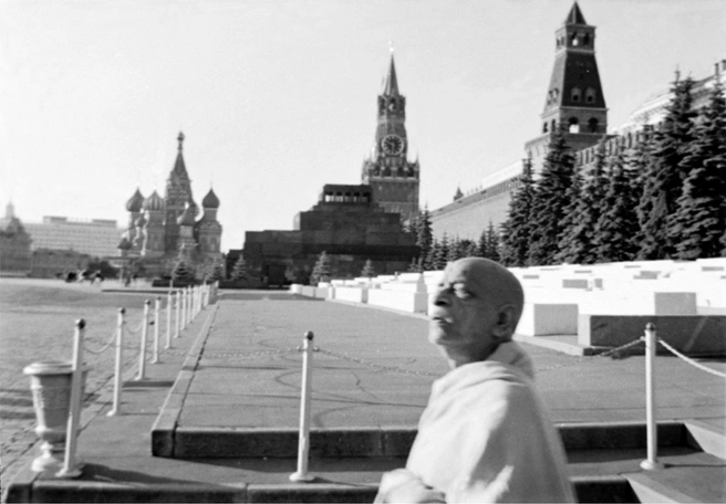 А.&nbsp;Ч.&nbsp;Бхактиведанта Свами Прабхупада в России | Источник: Krishna.ru
