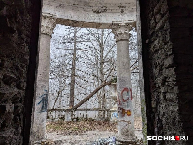  Архитектурная грусть | Источник: Оксана Витязь / SOCHI1.RU