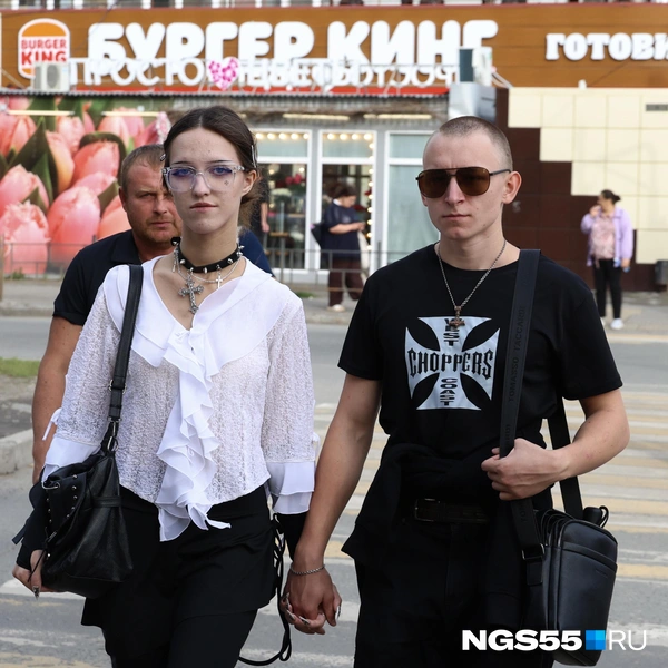 Объемные украшения всегда в тренде  | Источник: Евгений Софийчук / NGS55.RU