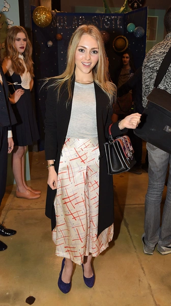 Анна-София Робб на презентации Rachel Antonoff | Источник: gettyimages.com