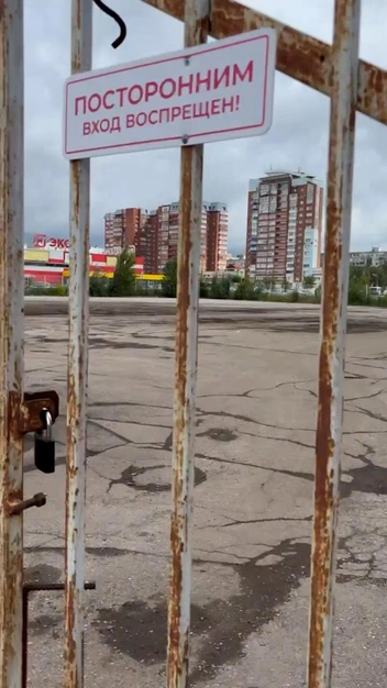 С парковки вывезены все автомобили | Источник: Юлия Африкантова
