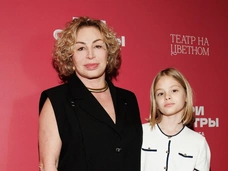 Мама Тимати об 11-летней Алисе, которая снялась в кино: «Внучку ругаю регулярно! Мы обе очень эмоциональные»