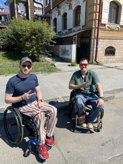 Но колясочников на улицах Иркутска объективно мало | Источник: Рушковские истории. Иркутск / T.me