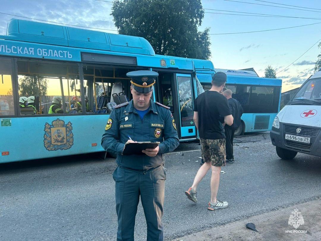 В Архангельске столкнулись два автобуса: какой срок грозит водителю, уснувшему за рулем