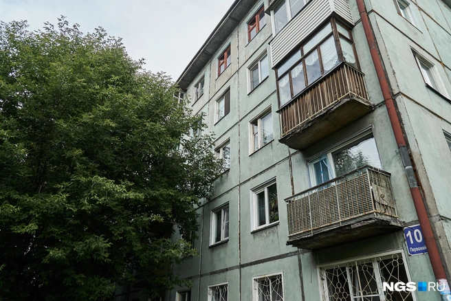 Дом на Первомайской, 102 относится к одной из самых неудачных серий хрущевок — 335-й | Источник: Александр Ощепков / NGS.RU